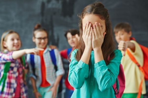 Bullying Escolar - Luxius Psicologia
